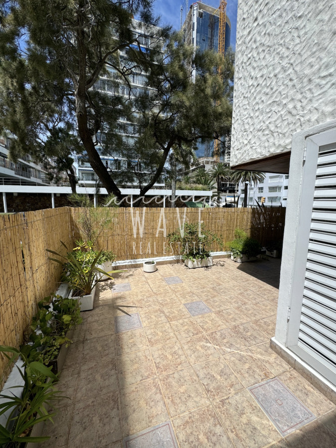 Apartamento ID.4272 - Península, Venta y Alquiler Anual, 2 dormitorios, terraza, gge.
