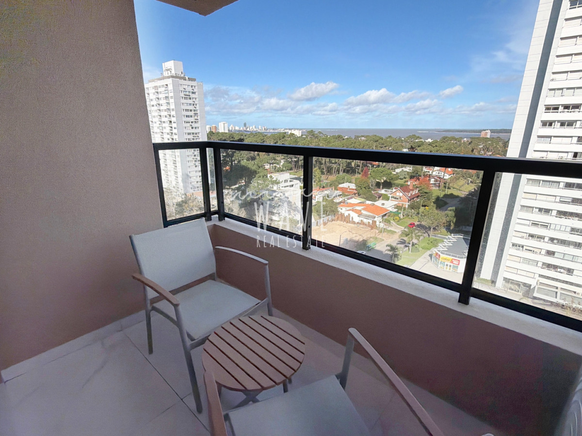 Apartamento ID.5543 - Venta de apartamento 2 dormitorios Roosevelt Punta del Este  
