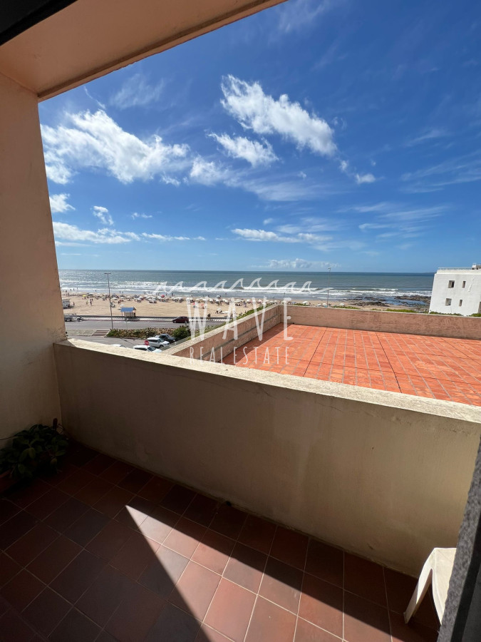Apartamento ID.4136 - Península, monoambiente en alquiler anual o invernal. Servicio de mucama, terraza.