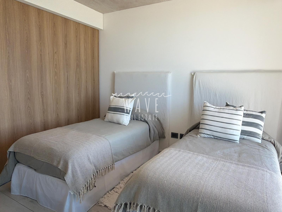 Apartamento ID.5325 - Venta Alquiler Departamento 3 dormitorios Surfide con vista 