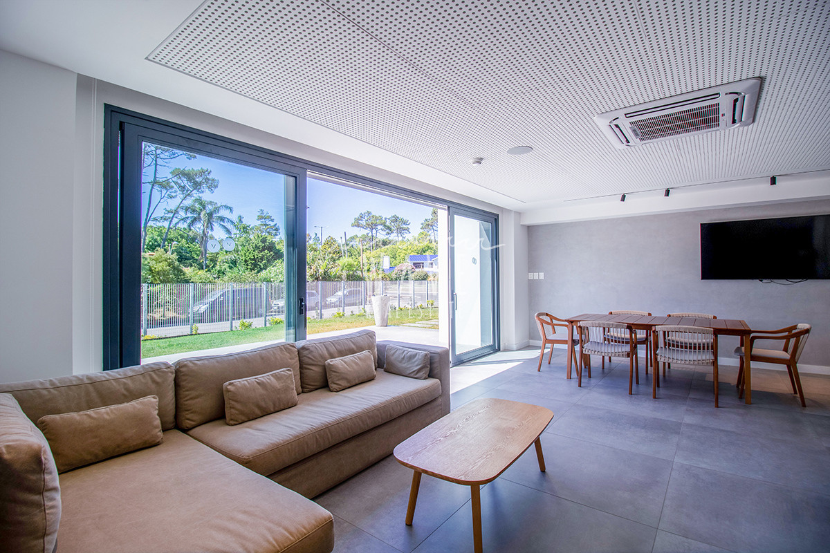 Apartamento ID.4765 - Venta Penthouse duplex, Playa Mansa, Punta del Este 