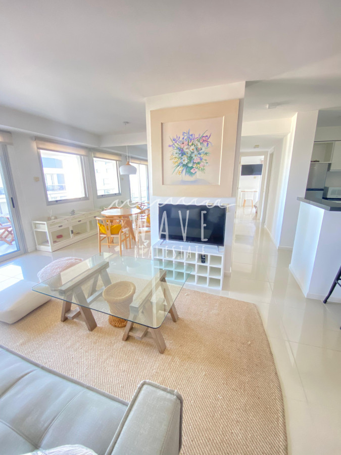 Apartamento ID.4967 - Venta, Apartamento de 2 dormitorios en Playa Brava