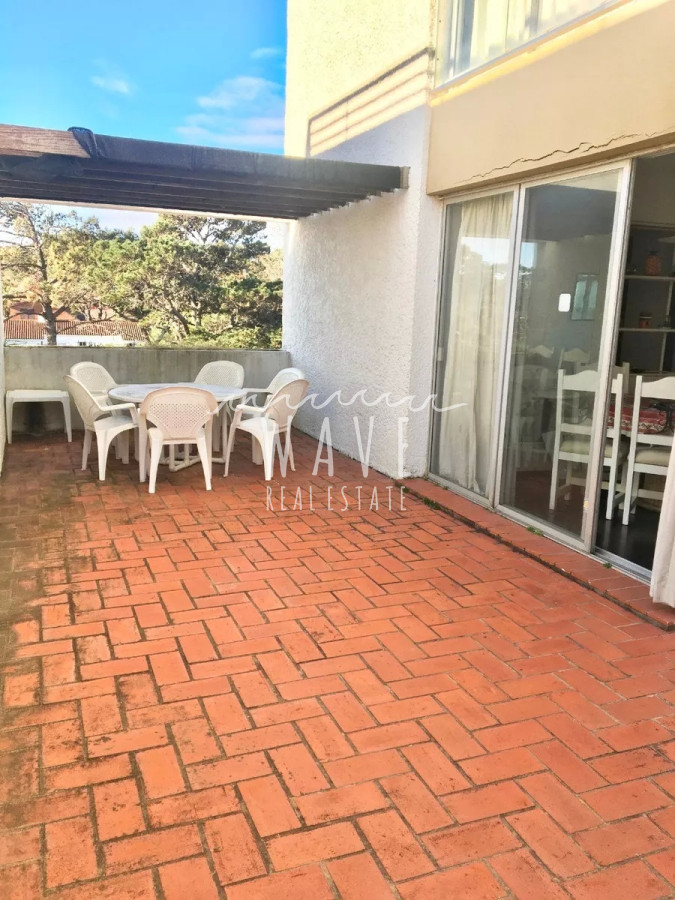 Apartamento ID.1845 - Apartamento De Dos Dormitorios, Piscina Y Parrillero