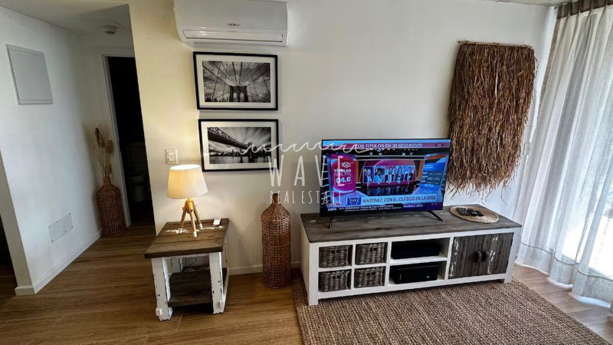 Apartamento ID.5610 - Venta de apartamento de 1 dormitorio en Playa Mansa, Punta del Este