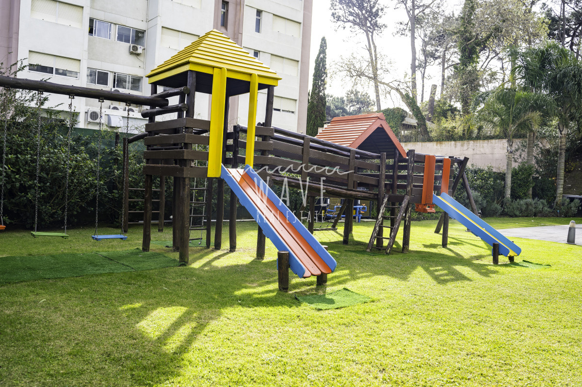 Apartamento ID.4986 - Alquiler de Verano, Apartamento de 3 dormitorios en Punta del Este