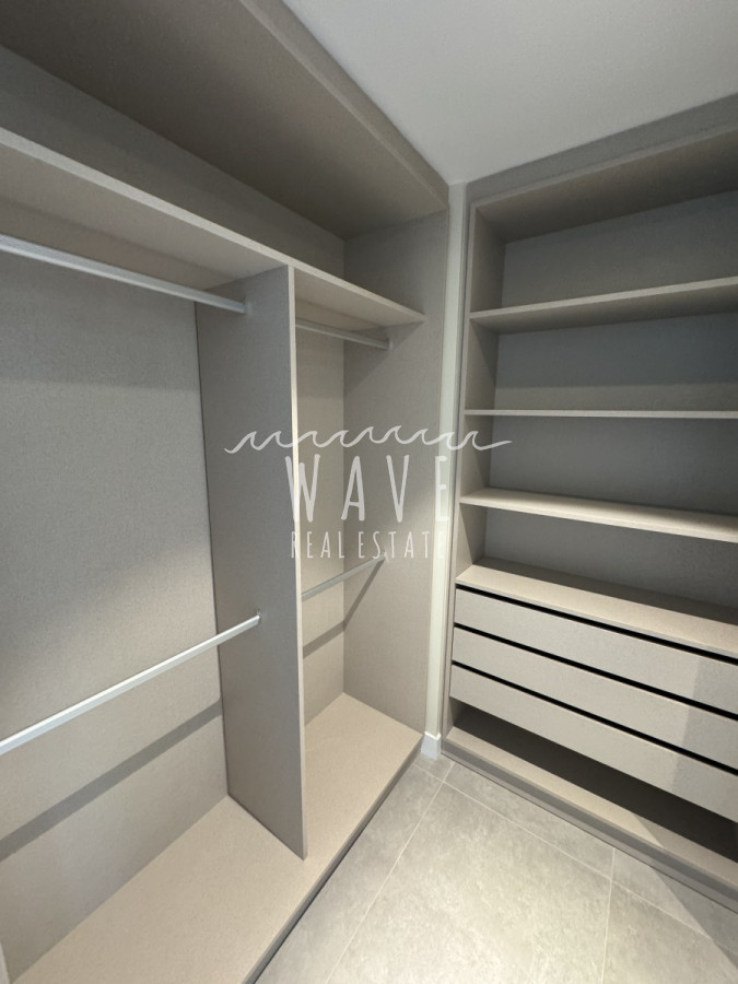 Apartamento ID.4070 - Venta departamento 3 Dorm playa mansa, Punta del este