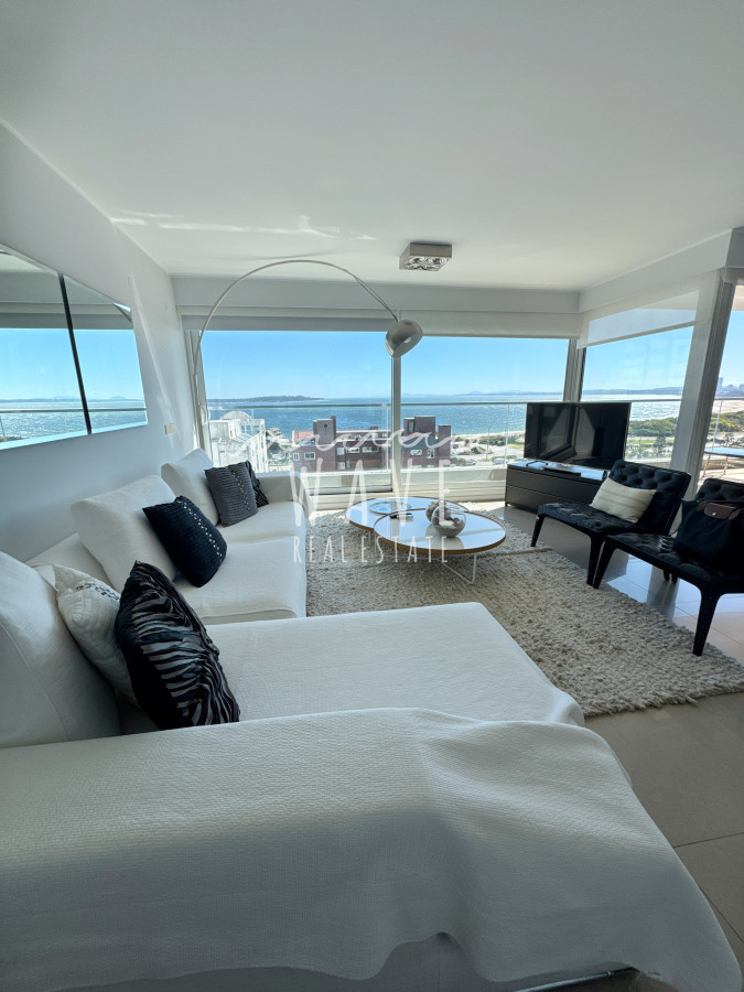 Apartamento ID.5021 - Alquiler temporal departamento Playa Mansa, 3 dormitorios y dependencia, Punta del este 