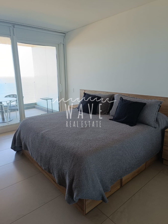 Apartamento ID.4547 - Alquiler  3 dorm en suite Playa Brava frente al mar