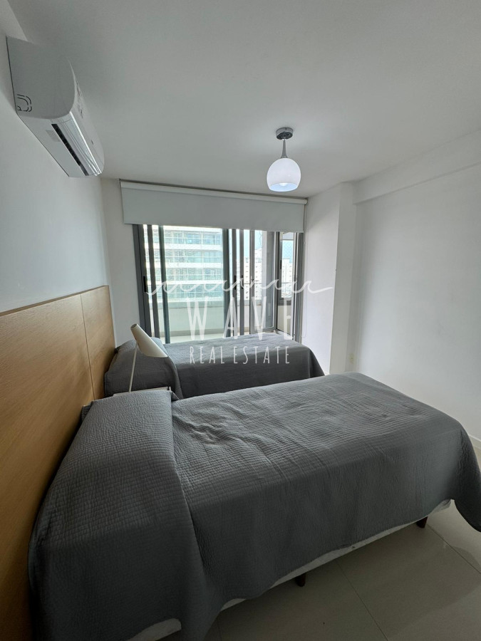 Apartamento ID.4521 - Brava, Pda 6. Edificio Full Amenities. 2 dormitorios, 2 baños. Servicio de playa y limpieza semanal.