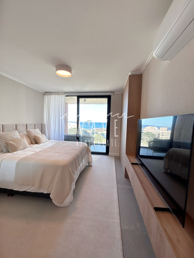 Apartamento ID.4929 - Venta departamento 3 dormitorios, playa mansa, Punta del Este 