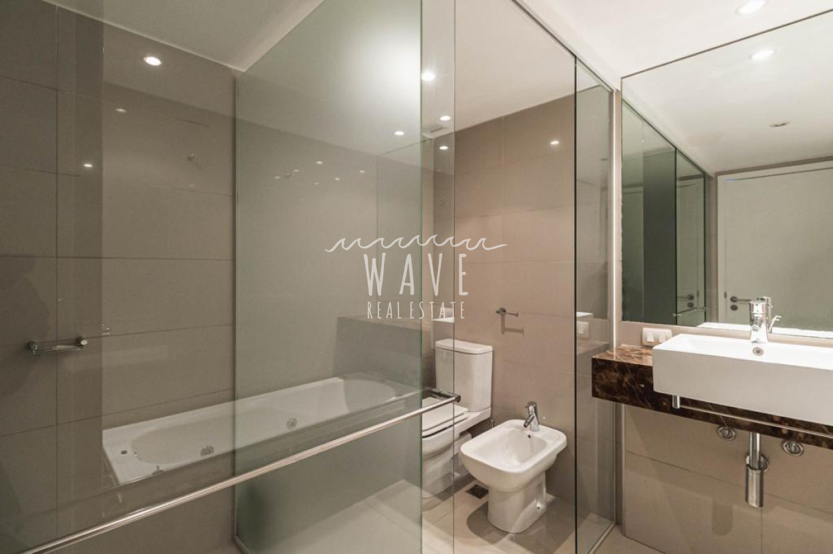 Apartamento ID.4989 - Alquiler de verano apartamento 4 dormitorios en primera fila playa brava