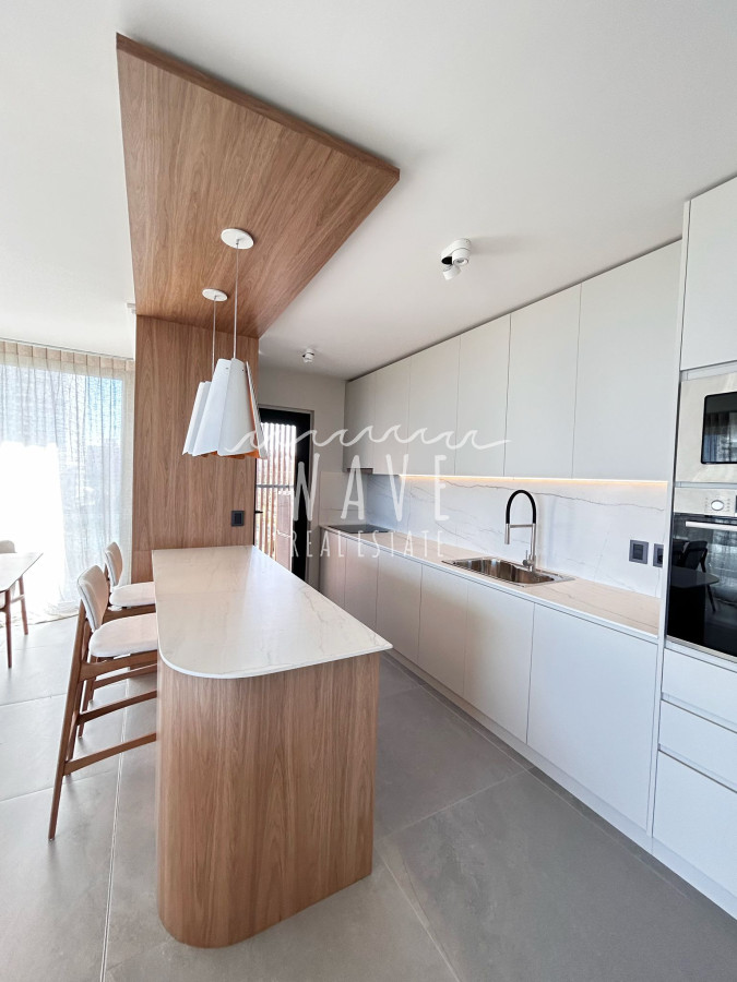 Apartamento ID.4929 - Venta departamento 3 dormitorios, playa mansa, Punta del Este 