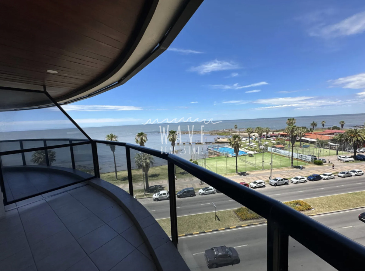 Apartamento ID.5460 - Venta de apartamento de 2 dormitorios en Rambla de Punta Carretas, Montevideo