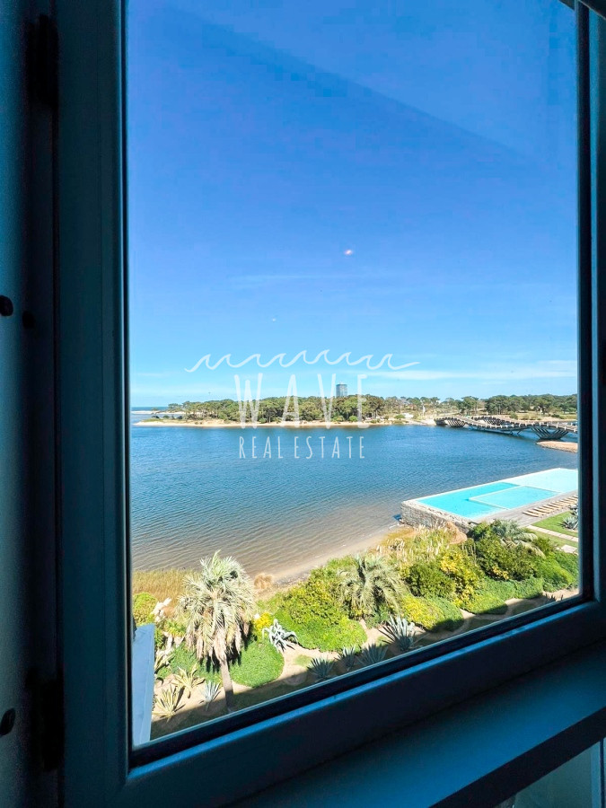 Apartamento ID.4315 - Penthouse en alquiler en exclusiva Torre Delamar.