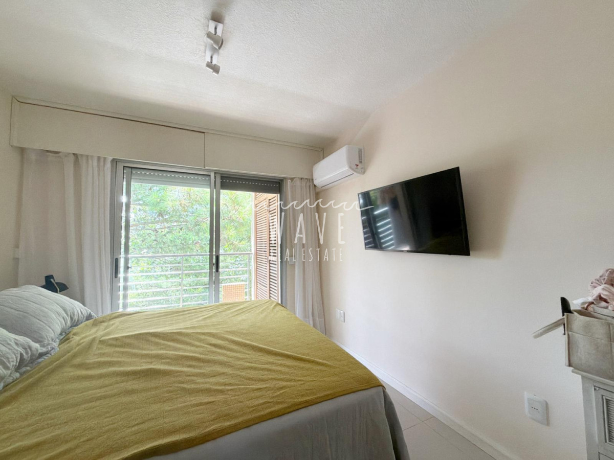 Apartamento ID.5393 - Rincón del Indio, Pda 23, orientación bosque con vista al mar, 2 dormitorios, parrillero propio