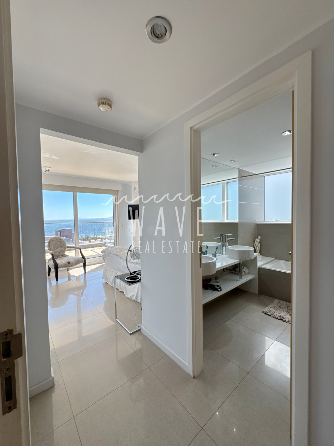 Apartamento ID.5021 - Alquiler temporal departamento Playa Mansa, 3 dormitorios y dependencia, Punta del este 