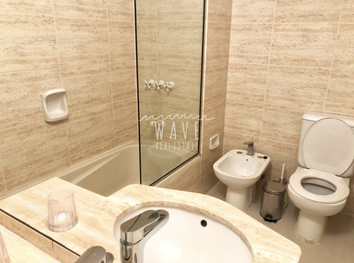 Apartamento ID.4764 - Alquiler Anual, Apartamento frente a Bikini Beach, Manantiales, 4 dormitorios y vista al mar