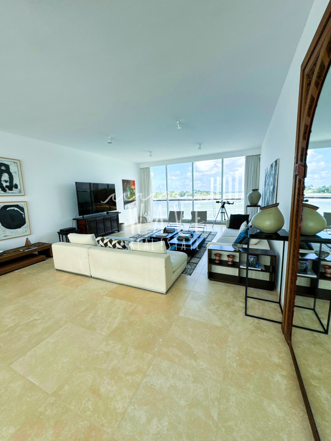 Apartamento ID.4945 - Espectacular penthouse en alquiler y venta la barra 