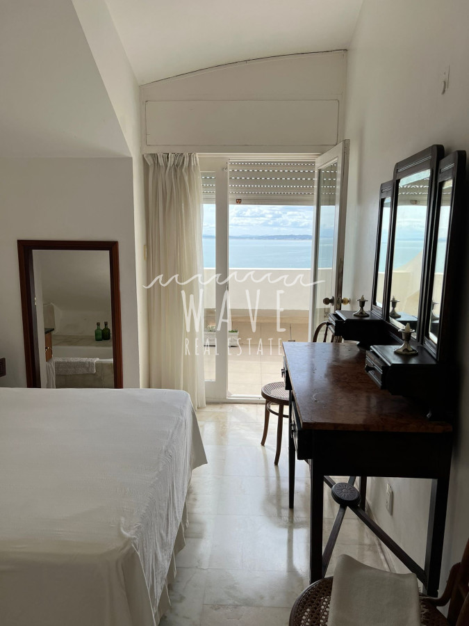 Apartamento ID.3964 - PENINSULA Disponible 5 dormitorios, todo el confort en una ubicación y vista privilegiada.