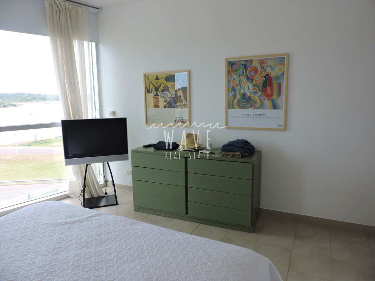 Apartamento ID.1240 - DELAMAR, Alquiler Anual. Sobre el arroyo, unidad de 3 dormitorios. 