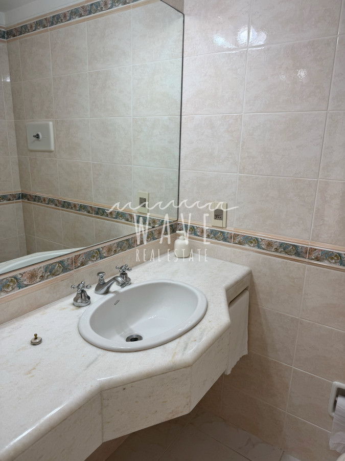 Apartamento ID.4914 - Alquiler Verano en Brava, a metros del mar. 3 dormitorios y dep. Servicio 