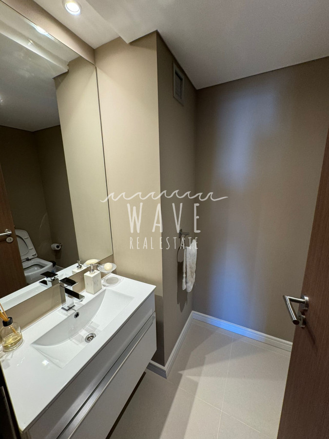 Apartamento ID.4249 - Venta apartamento 2 dormitorios y dependencia parada 10 Brava