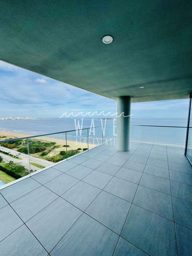 Apartamento ID.4074 - Venta apartamento, primera fila playa mansa, Punta del Este 