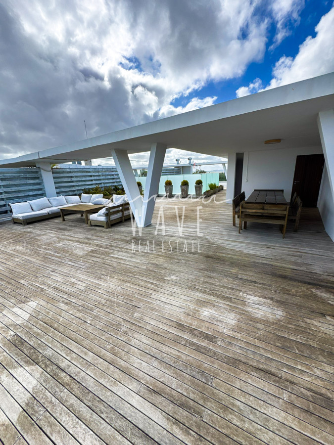 Apartamento ID.4945 - Espectacular penthouse en alquiler y venta la barra 