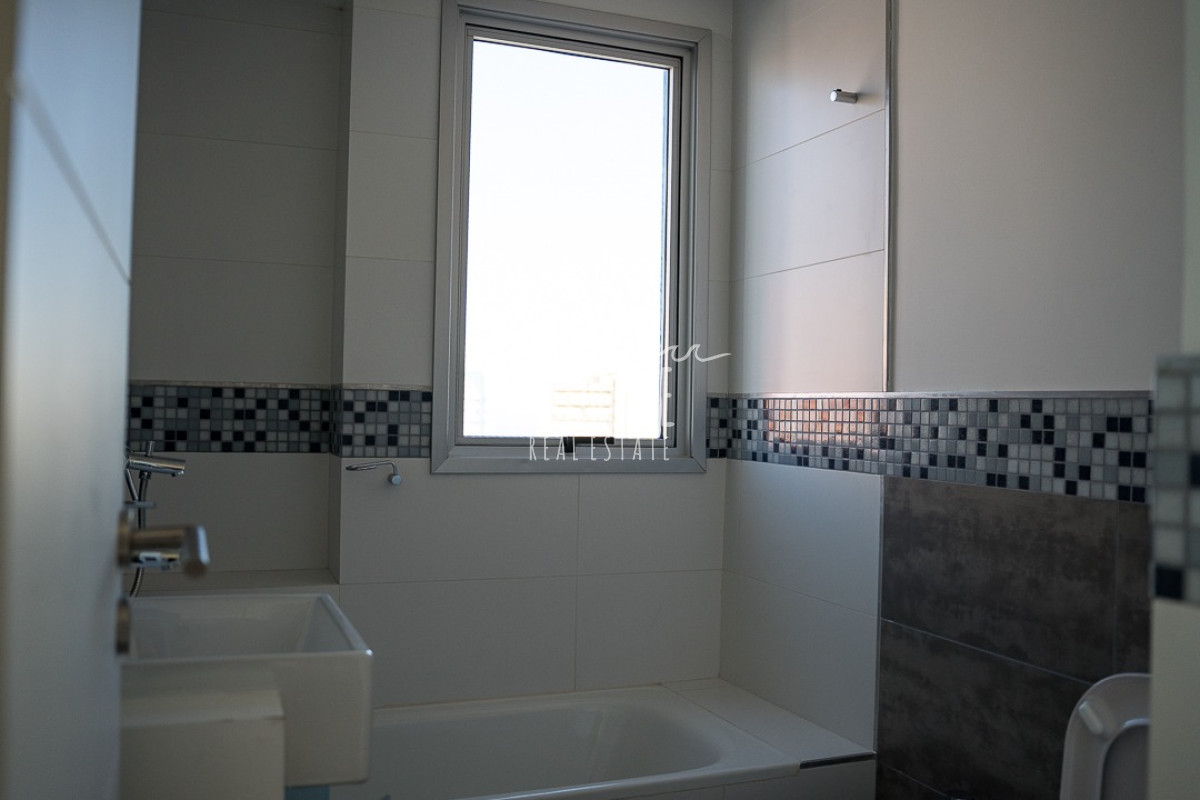 Apartamento ID.4920 - Venta de Apartamento Penthouse, de 3 dormitorios en La Pastora, con amenities