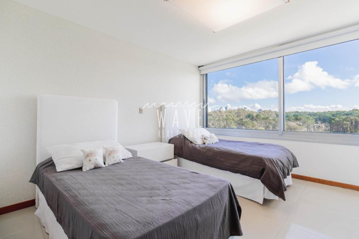 Apartamento ID.4989 - Alquiler de verano apartamento 4 dormitorios en primera fila playa brava