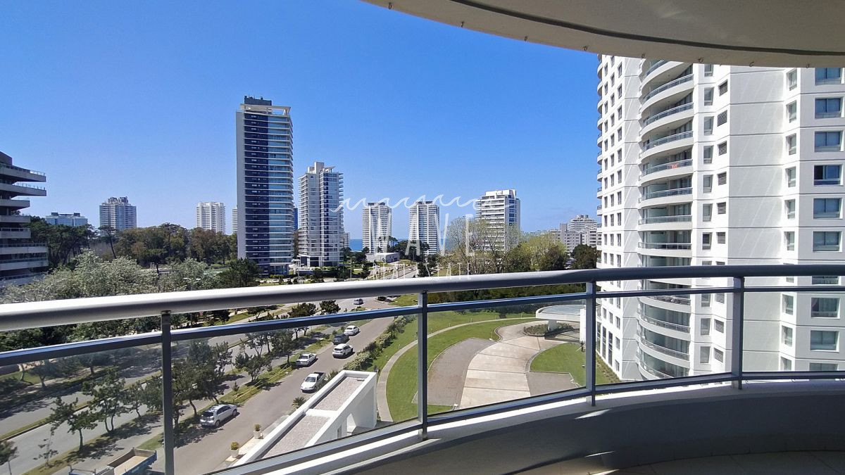 Apartamento ID.1364 - Ocean Drive Esquinero. 3 suites y dependencia de servicio. 