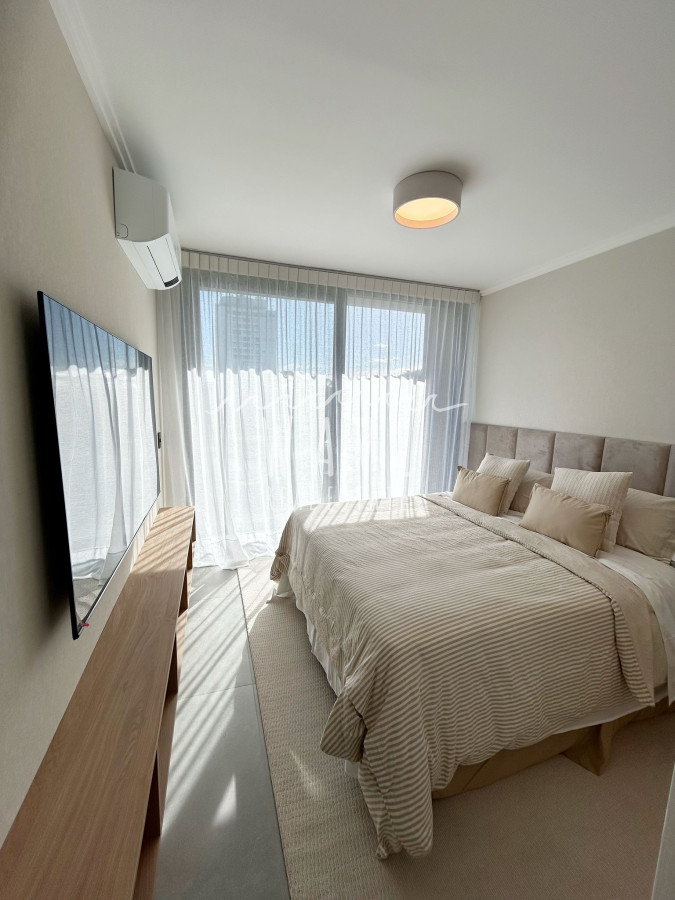 Apartamento ID.4929 - Venta departamento 3 dormitorios, playa mansa, Punta del Este 