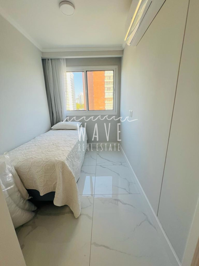 Apartamento ID.3982 - MANSA, Departamento alquiler anual frente al mar, 3 dormitorios y servicio, Alquiler, Punta del este