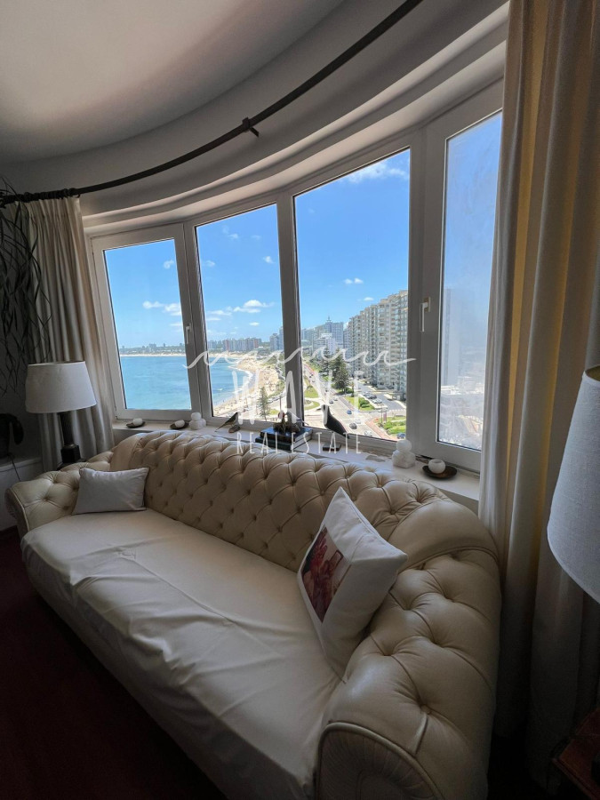 Apartamento ID.3965 - Venta de apartamento en Península, edificio emblemático, 3 dormitorios, reciclado.