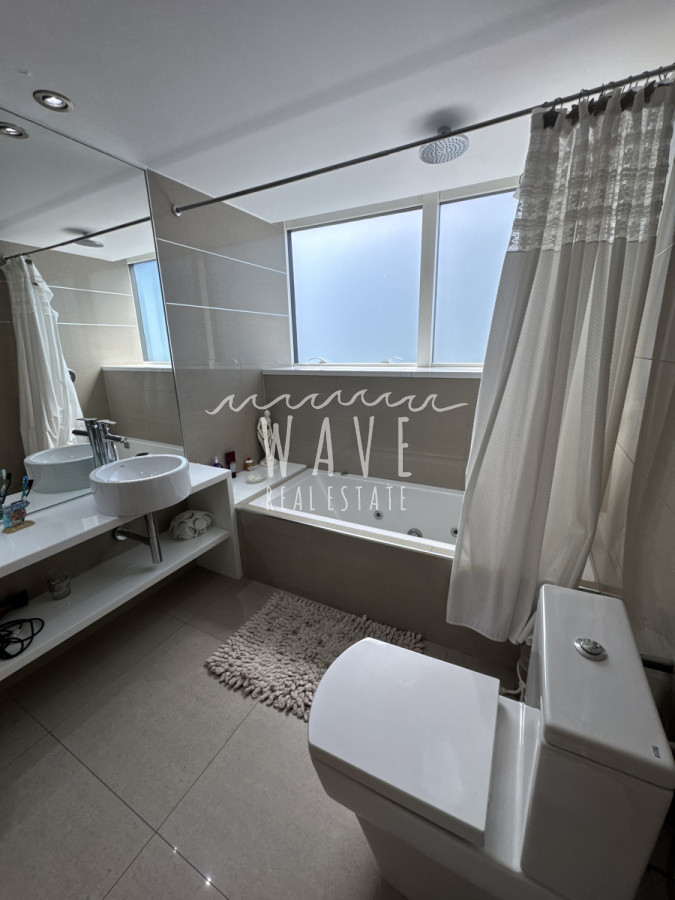 Apartamento ID.5021 - Alquiler temporal departamento Playa Mansa, 3 dormitorios y dependencia, Punta del este 