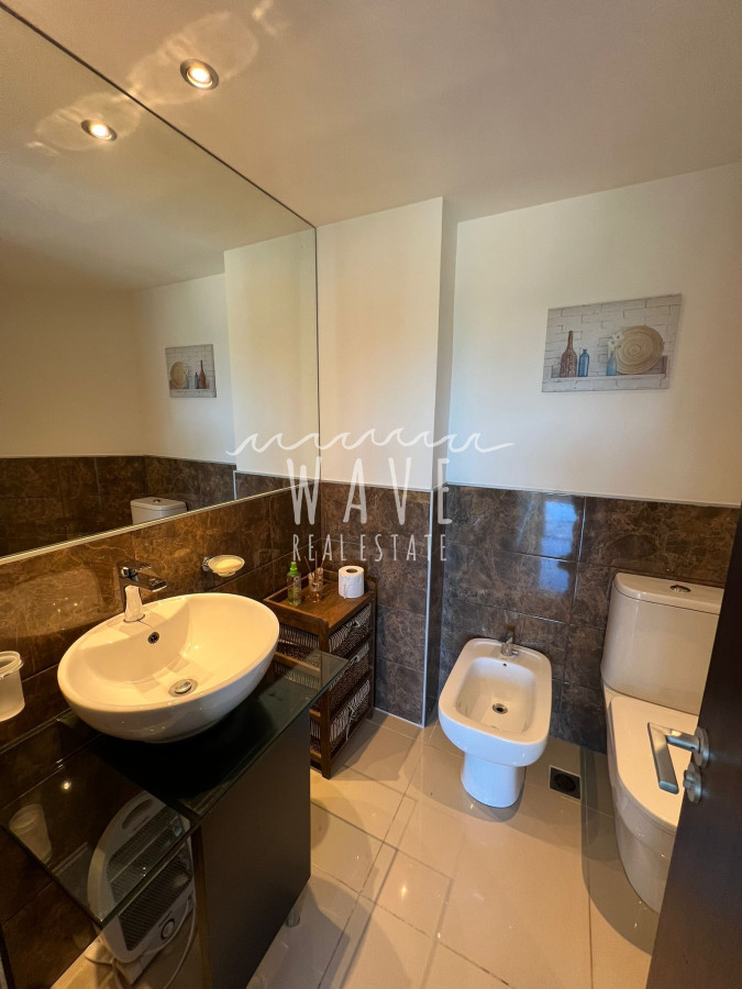 Apartamento ID.4210 - Venta de apartamento 2 dormitorios , torre con servicios en Av. Roosevelt