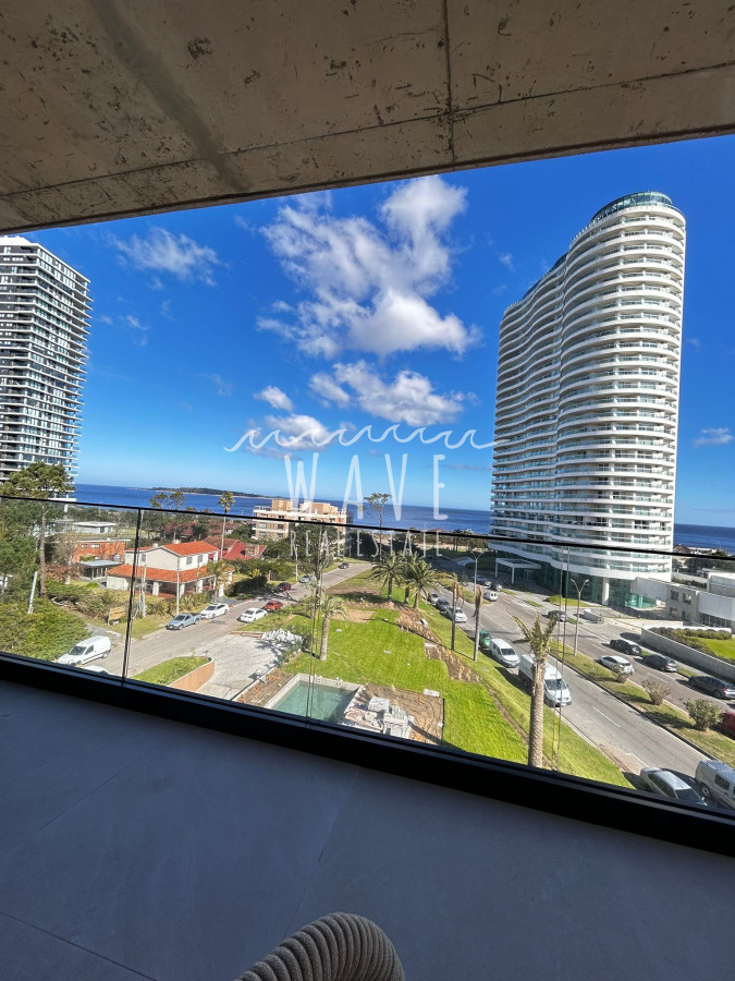 Apartamento ID.4929 - Venta departamento 3 dormitorios, playa mansa, Punta del Este 