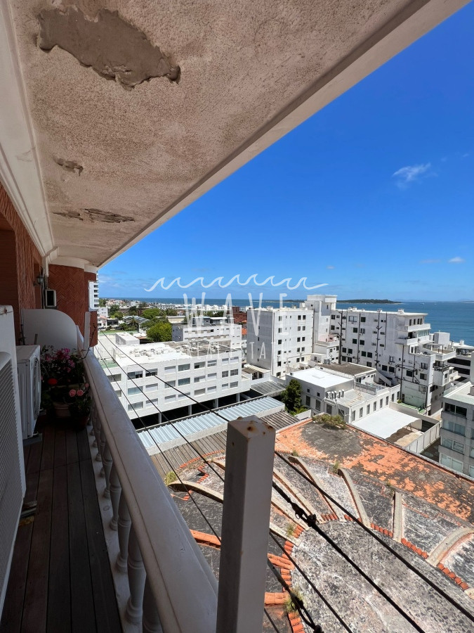 Apartamento ID.3965 - Venta de apartamento en Península, edificio emblemático, 3 dormitorios, reciclado.