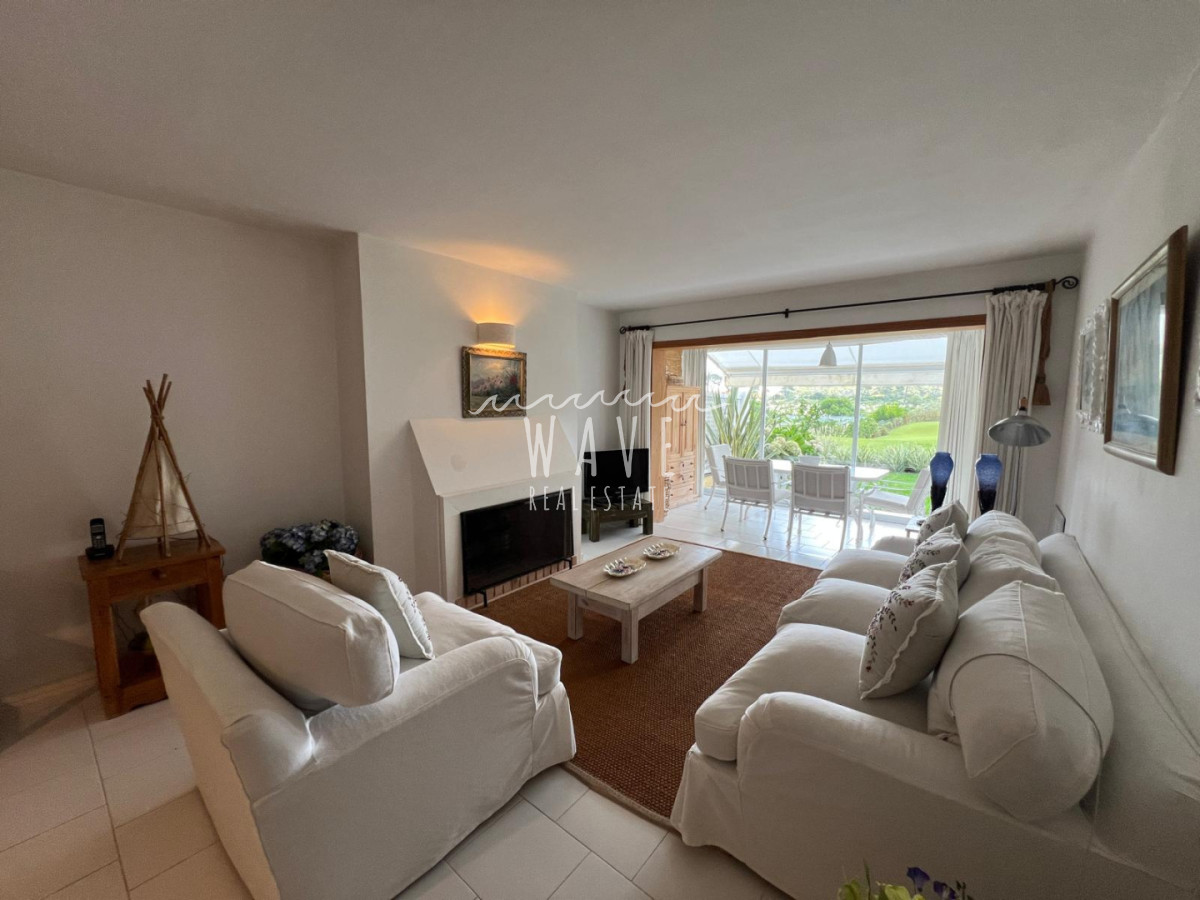 Apartamento ID.5570 - Venta de apartamento de 2 dormitorios en Rincón del Indio