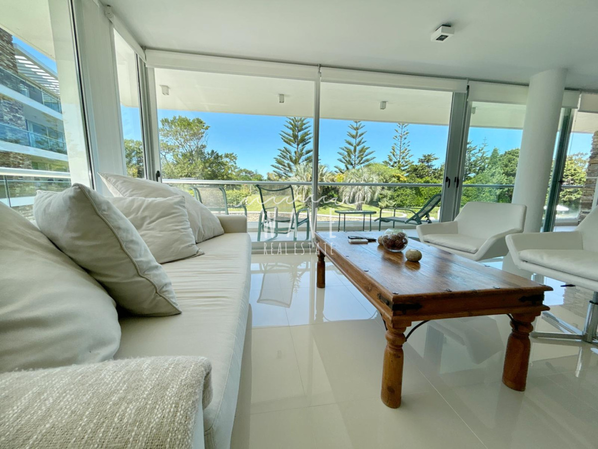 Apartamento ID.5368 - Venta Alquiler temporal Departamento 3 dormitorios Playa brava