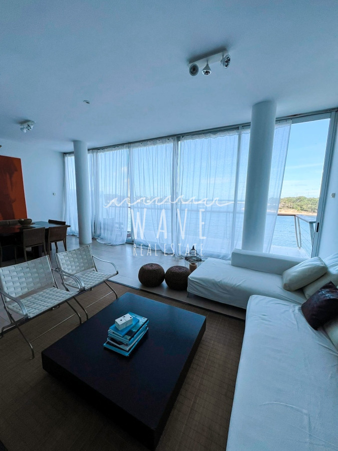 Apartamento ID.4315 - Penthouse en alquiler en exclusiva Torre Delamar.