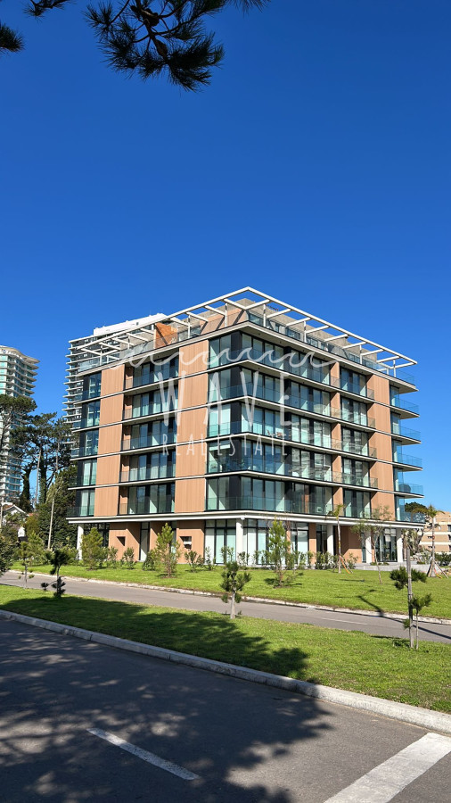 Apartamento ID.4929 - Venta departamento 3 dormitorios, playa mansa, Punta del Este 