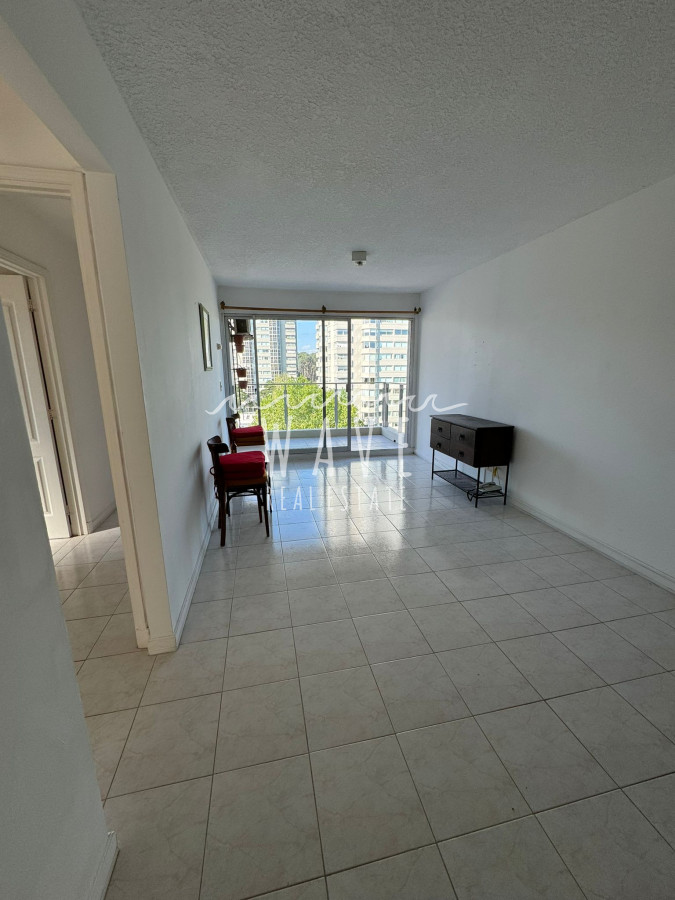 Apartamento ID.4137 - OPORTUNIDAD VENTA Roosevelt,  próximo a Devoto, 2 dormitorios.
