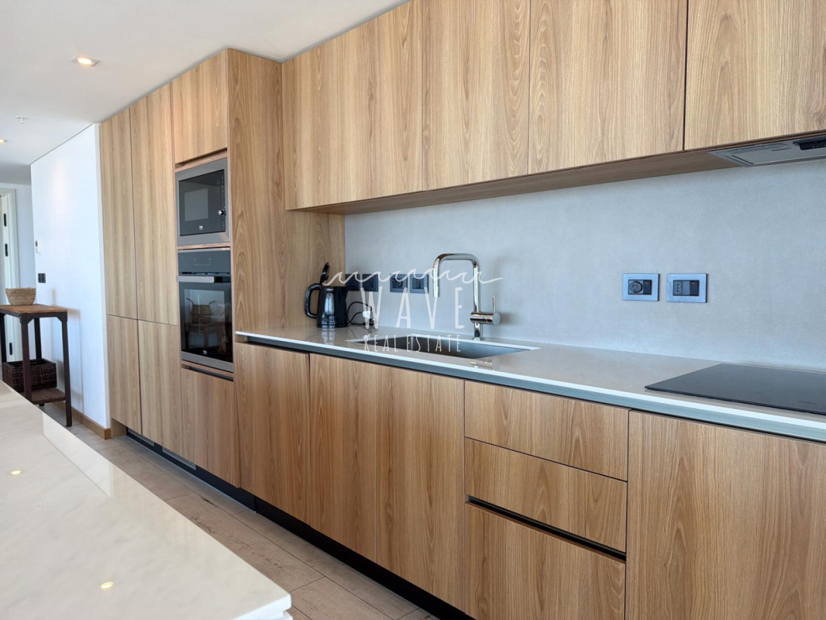 Apartamento ID.5325 - Venta Alquiler Departamento 3 dormitorios Surfide con vista 