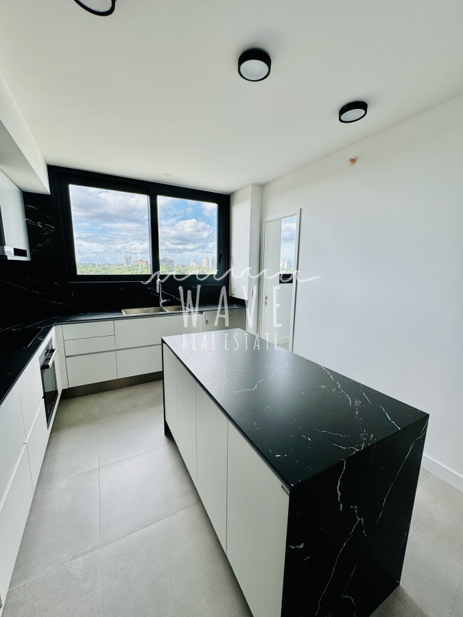 Apartamento ID.4074 - Venta apartamento, primera fila playa mansa, Punta del Este 