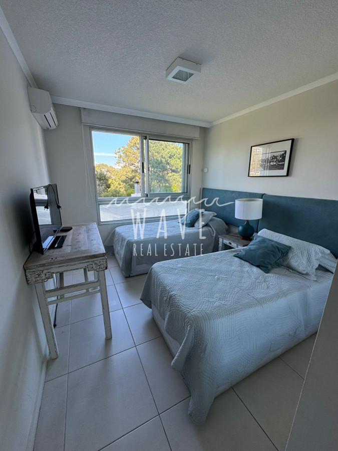 Apartamento ID.4562 - Venta, Apartamento sobre Roosevelt, 2 dormitorios y amenities