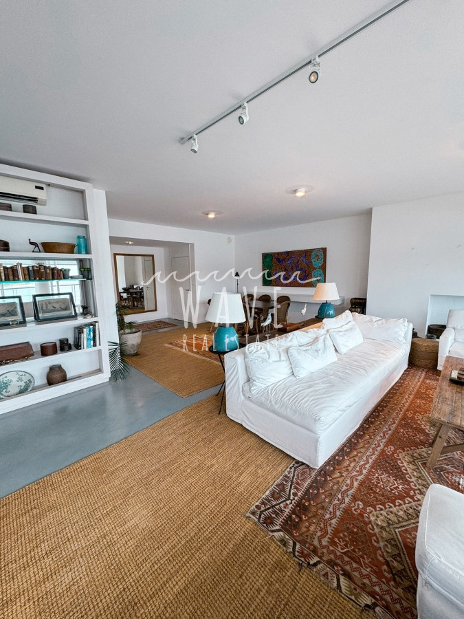 Apartamento ID.4370 - Venta y alquiler temporada apartamento de lujo con vista al mar 