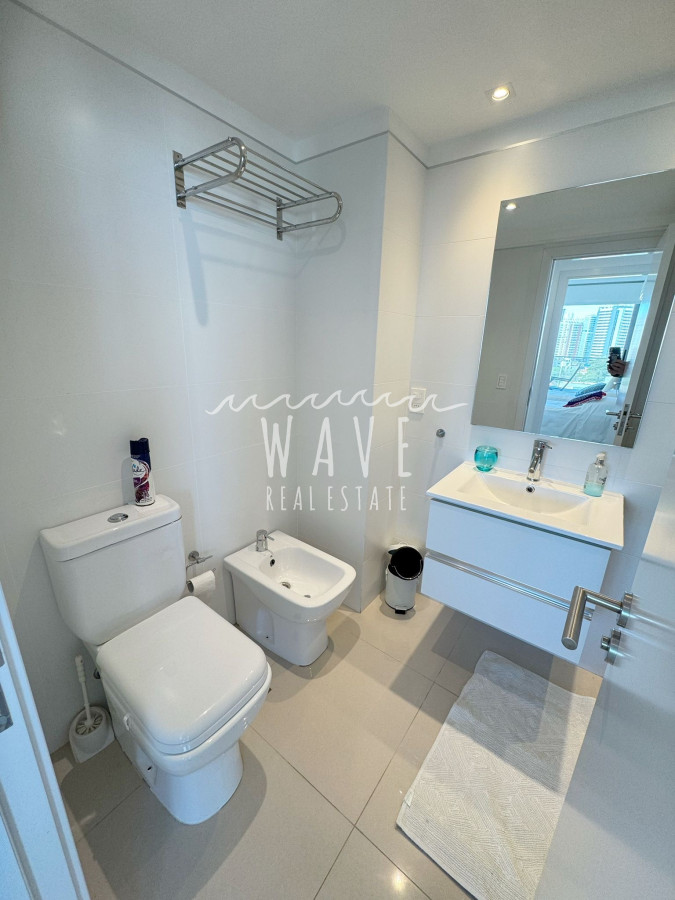 Apartamento ID.4862 - Venta departamento dos dormitorios, Torre Esmeralda Playa Brava, Punta del Este 