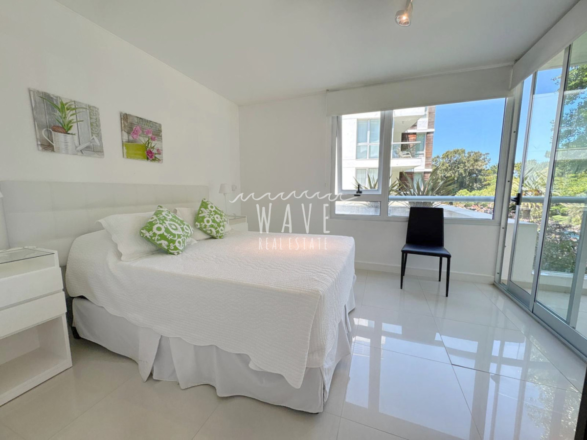 Apartamento ID.5366 - Venta Alquiler temporal Departamento dos dormitorios Playa brava