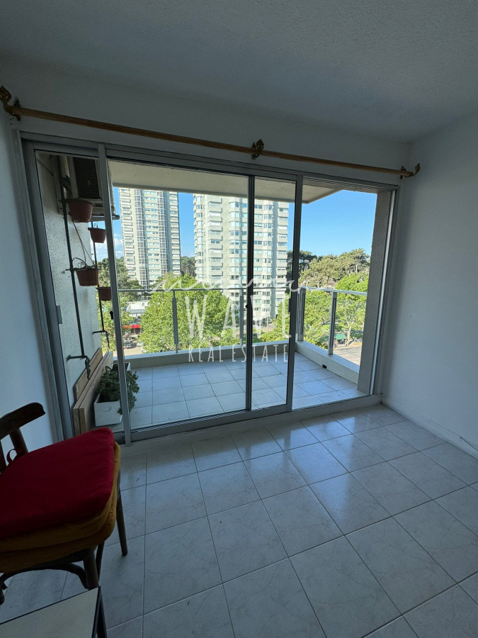 Apartamento ID.4137 - OPORTUNIDAD VENTA Roosevelt,  próximo a Devoto, 2 dormitorios.